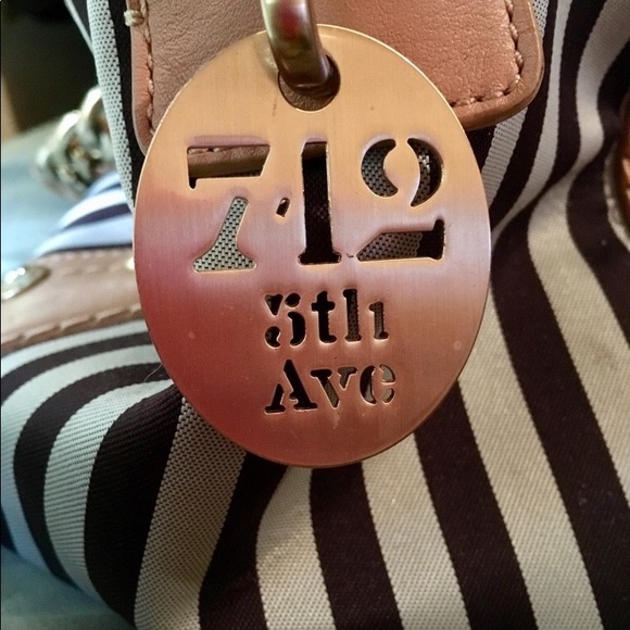 Henri Bendel Chainlink Purse - Picture 4 of 5